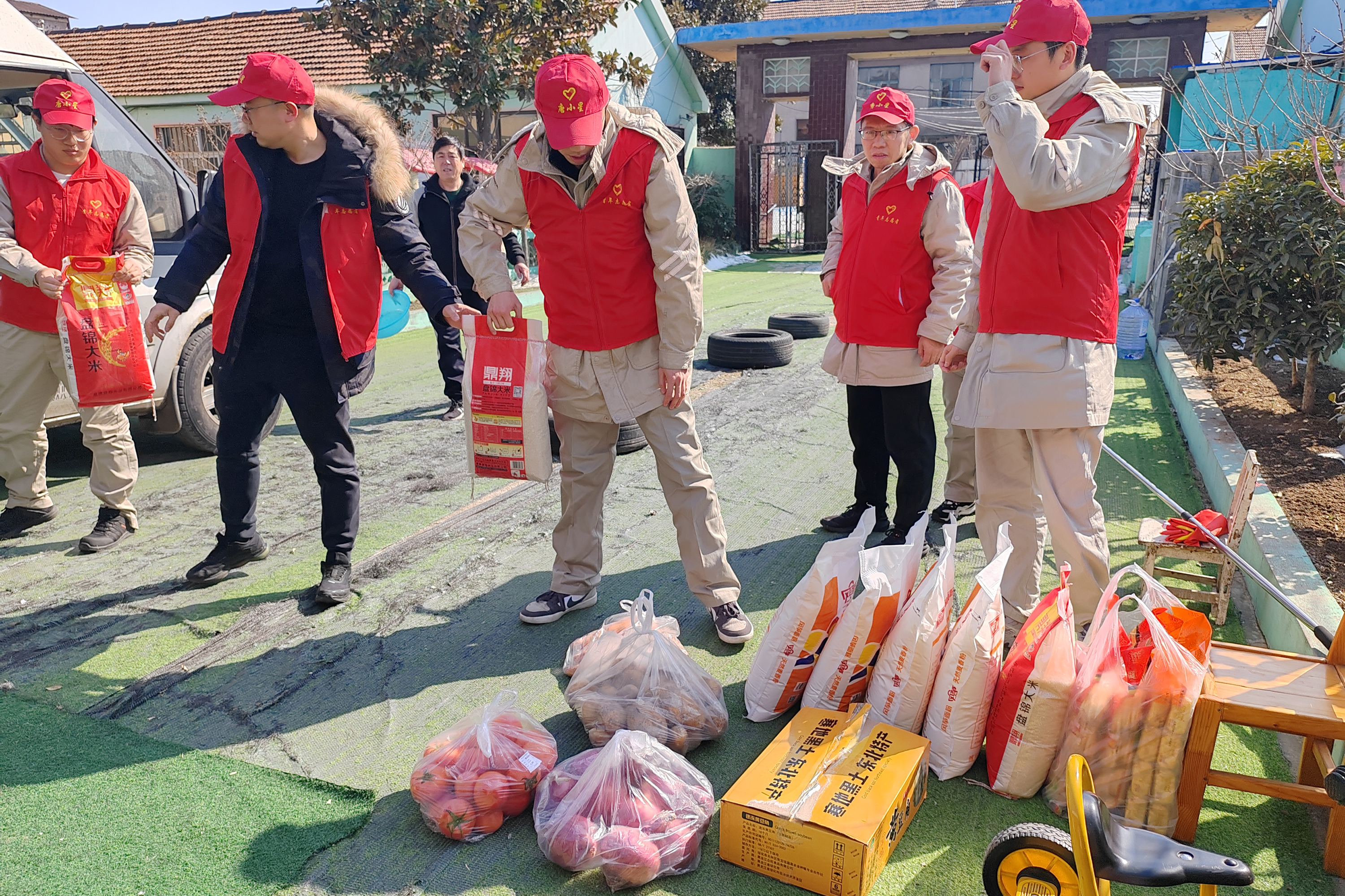 黃島發電公司  學習雷鋒  (1).jpg